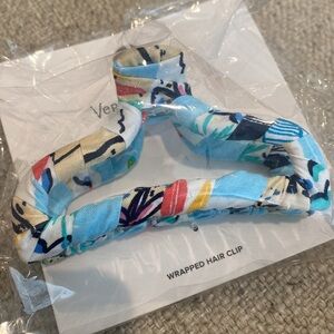 NEW. Vera Bradley Wrapped Hair Clip. Beach Treasures pattern.